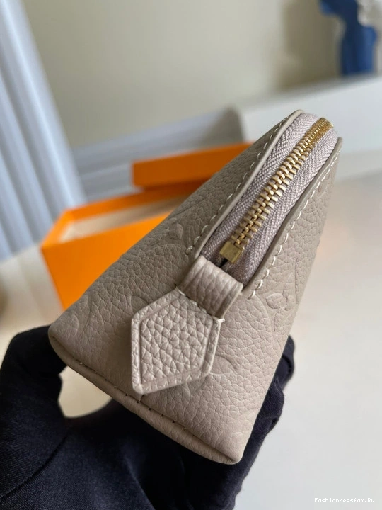 FS CHEAP POUCH VUITTON LOUIS COSMETIC 0822